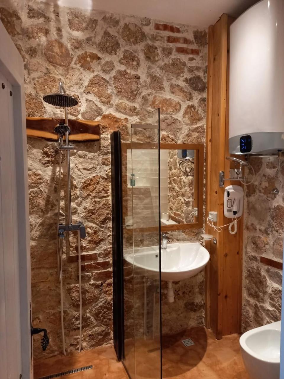 Rahoni Park & Suites Dhërmi Pokoj fotografie